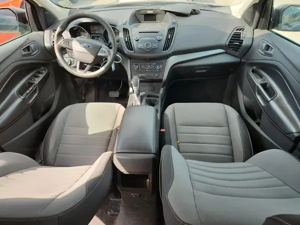 1FMCU0F74HUC19596 2017 FORD ESCAPE - Image 8