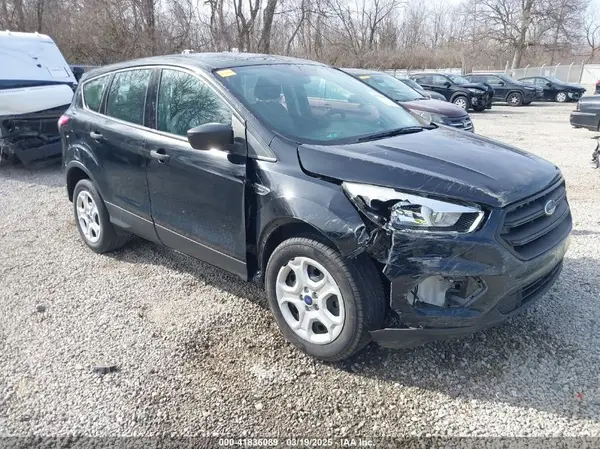 1FMCU0F74HUC22157 2017 FORD ESCAPE - Image 1