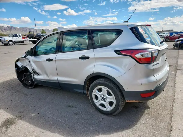 1FMCU0F74HUC38360 2017 FORD ESCAPE - Image 2