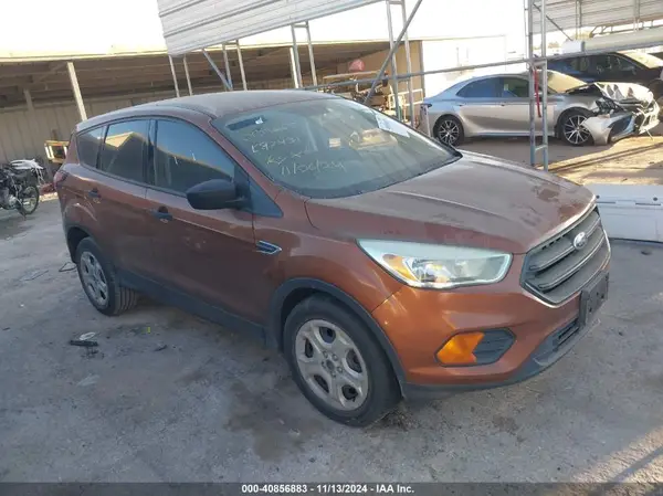 1FMCU0F74HUC87431 2017 FORD ESCAPE - Image 1