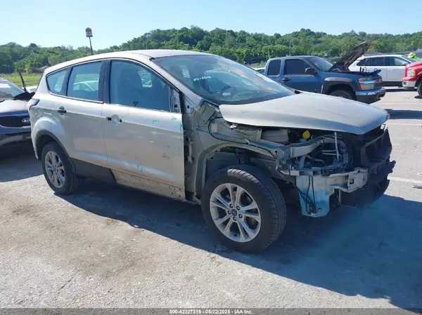 1FMCU0F74HUD21075 2017 FORD ESCAPE - Image 1