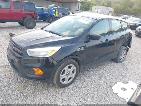 1FMCU0F74HUE68464 2017 FORD ESCAPE - Image 2