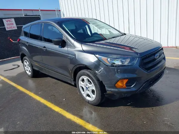 1FMCU0F74JUA33207 2018 FORD ESCAPE - Image 1