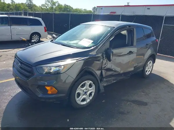 1FMCU0F74JUA33207 2018 FORD ESCAPE - Image 2
