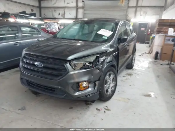 1FMCU0F74JUA33417 2018 FORD ESCAPE - Image 2