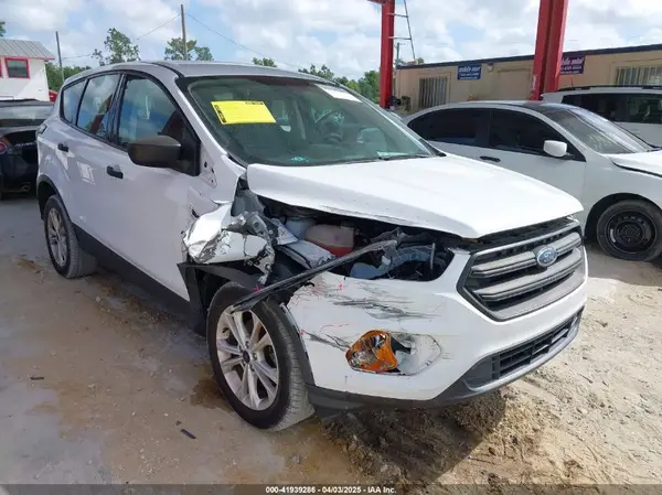 1FMCU0F74JUB68106 2018 FORD ESCAPE - Image 1