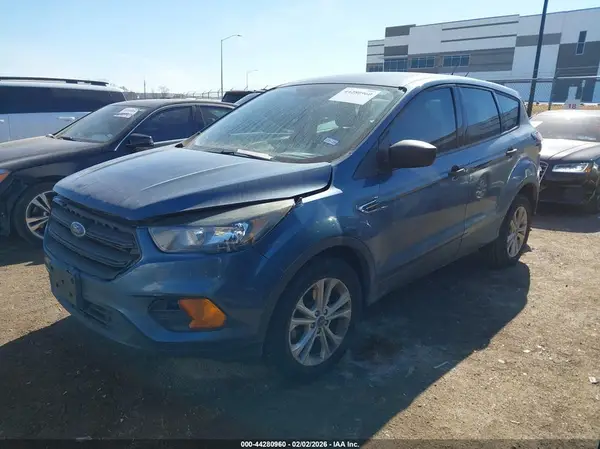 1FMCU0F74JUB83270 2018 FORD ESCAPE - Image 2