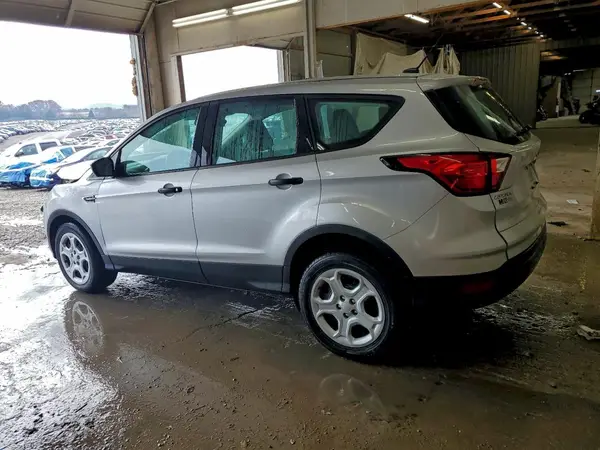 1FMCU0F74KUB45152 2019 FORD ESCAPE - Image 2