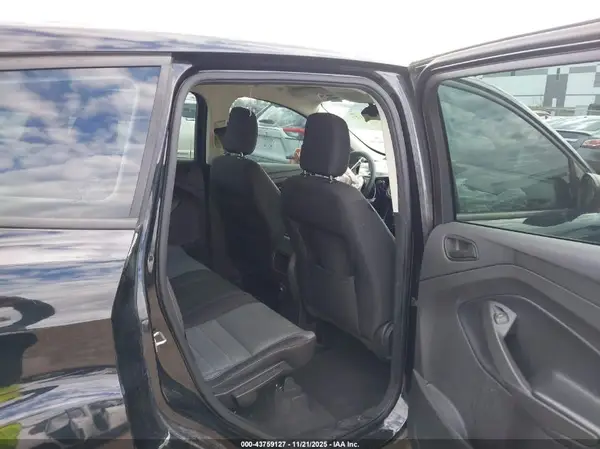 1FMCU0F74KUC02935 2019 FORD ESCAPE - Image 8