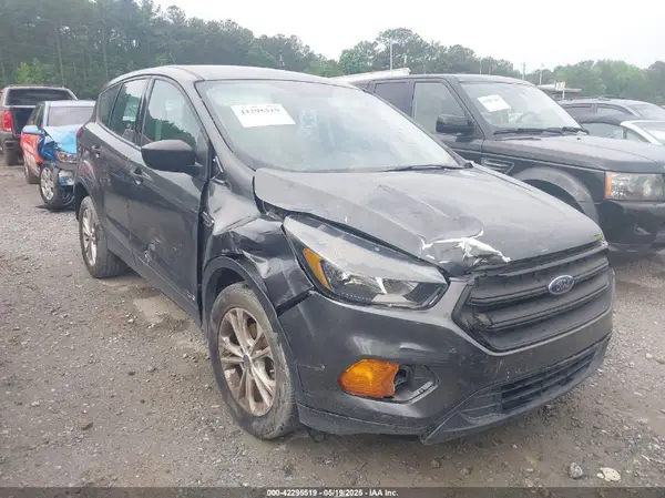 1FMCU0F74KUC45249 2019 FORD ESCAPE - Image 1