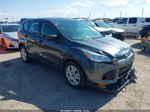 1FMCU0F75GUA38442 2016 FORD ESCAPE - Image 1