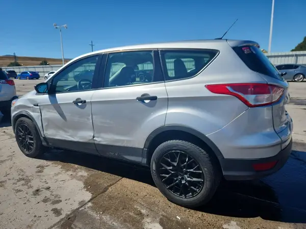 1FMCU0F75GUA72493 2016 FORD ESCAPE - Image 2