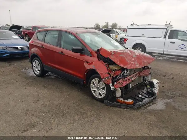 1FMCU0F75GUB88955 2016 FORD ESCAPE - Image 1
