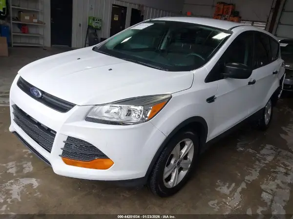 1FMCU0F75GUC11120 2016 FORD ESCAPE - Image 2
