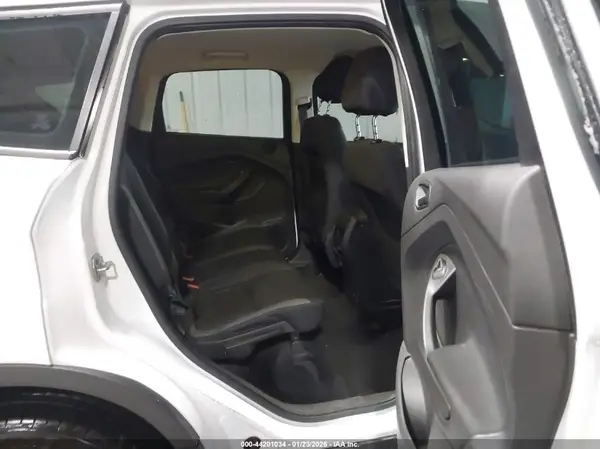 1FMCU0F75GUC11120 2016 FORD ESCAPE - Image 8