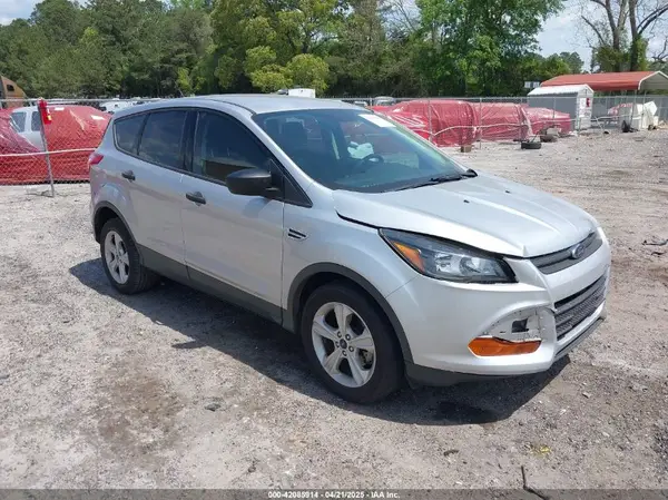 1FMCU0F75GUC50435 2016 FORD ESCAPE - Image 1