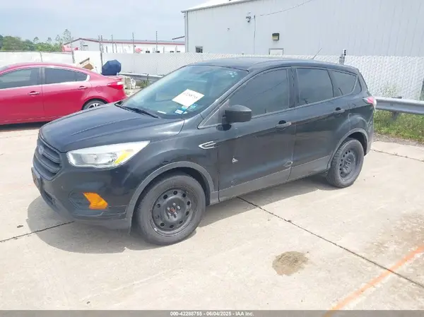 1FMCU0F75HUA38541 2017 FORD ESCAPE - Image 2