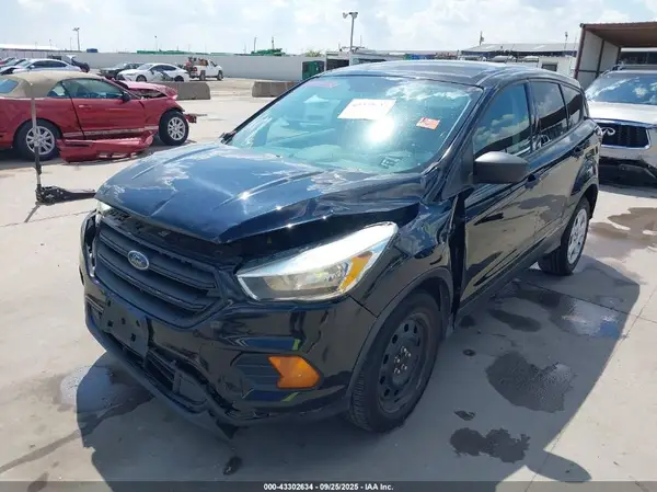 1FMCU0F75HUA81129 2017 FORD ESCAPE - Image 2