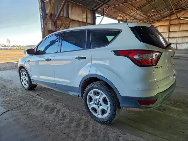 1FMCU0F75HUA95788 2017 FORD ESCAPE - Image 2