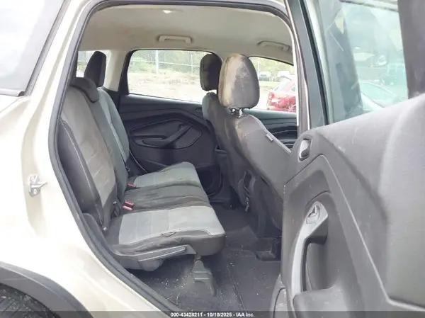 1FMCU0F75HUA99601 2017 FORD ESCAPE - Image 8