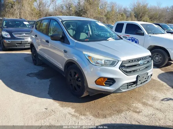 1FMCU0F75HUB79092 2017 FORD ESCAPE - Image 1
