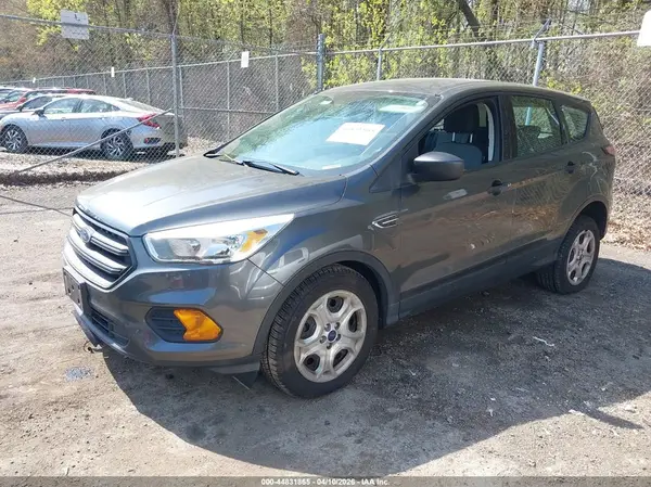 1FMCU0F75HUB96782 2017 FORD ESCAPE - Image 2