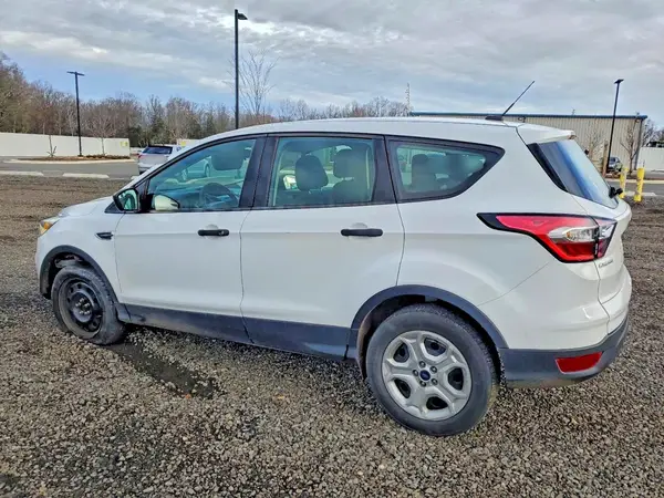 1FMCU0F75HUB96944 2017 FORD ESCAPE - Image 2
