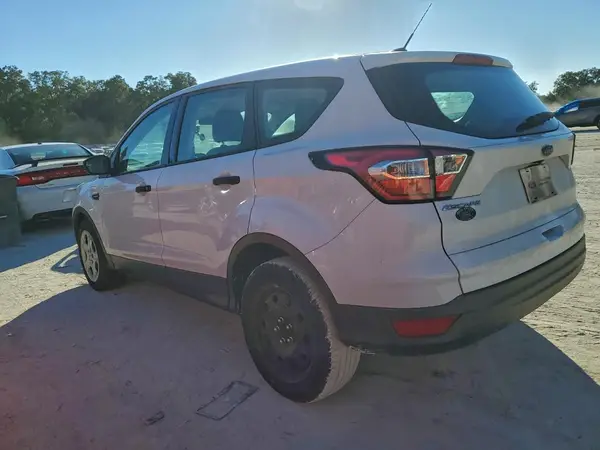 1FMCU0F75HUC12415 2017 FORD ESCAPE - Image 2