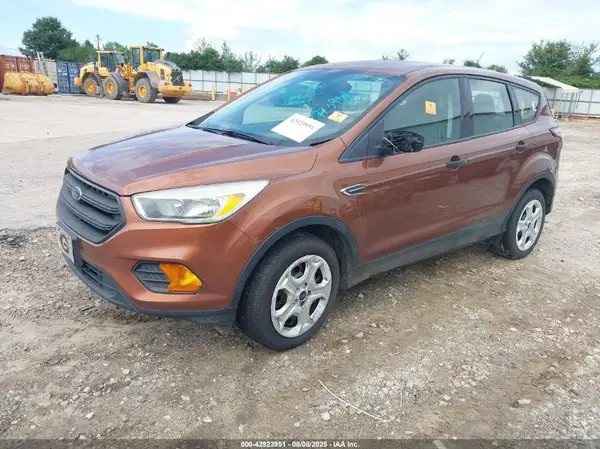 1FMCU0F75HUC13161 2017 FORD ESCAPE - Image 2