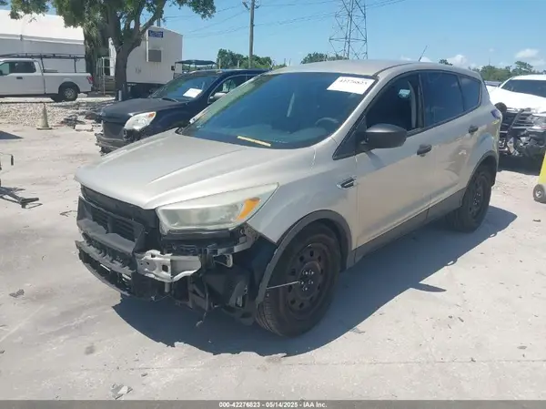 1FMCU0F75HUD15821 2017 FORD ESCAPE - Image 2