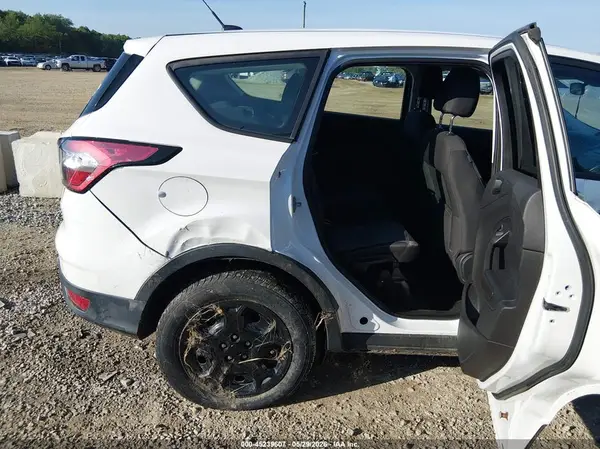 1FMCU0F75HUD25992 2017 FORD ESCAPE - Image 8