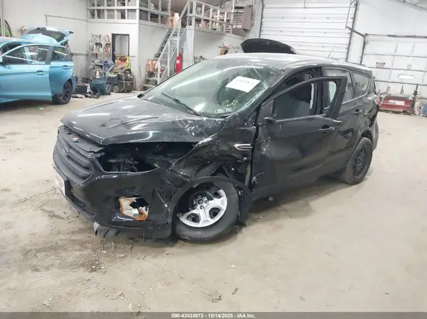 1FMCU0F75HUD60080 2017 FORD ESCAPE - Image 2