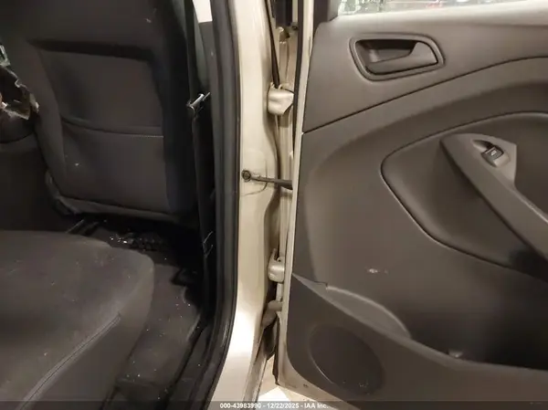 1FMCU0F75HUD60127 2017 FORD ESCAPE - Image 8