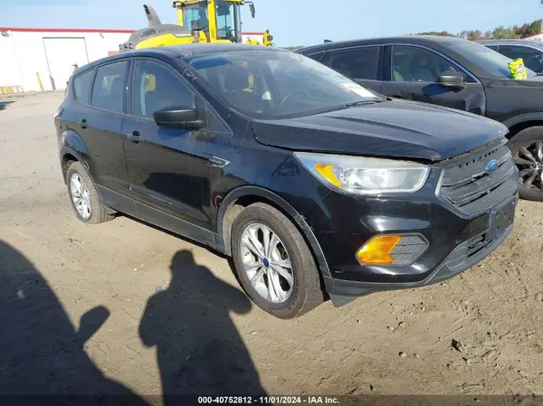 1FMCU0F75HUE84463 2017 FORD ESCAPE - Image 1
