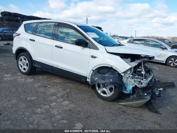 1FMCU0F75JUA06520 2018 FORD ESCAPE - Image 1