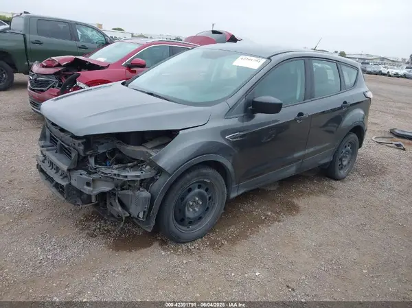 1FMCU0F75JUA10261 2018 FORD ESCAPE - Image 2