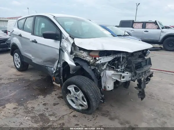 1FMCU0F75JUA54972 2018 FORD ESCAPE - Image 1