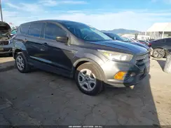 1FMCU0F75JUA63896 2018 FORD ESCAPE
