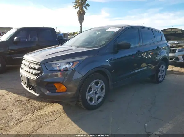 1FMCU0F75JUA63896 2018 FORD ESCAPE - Image 2