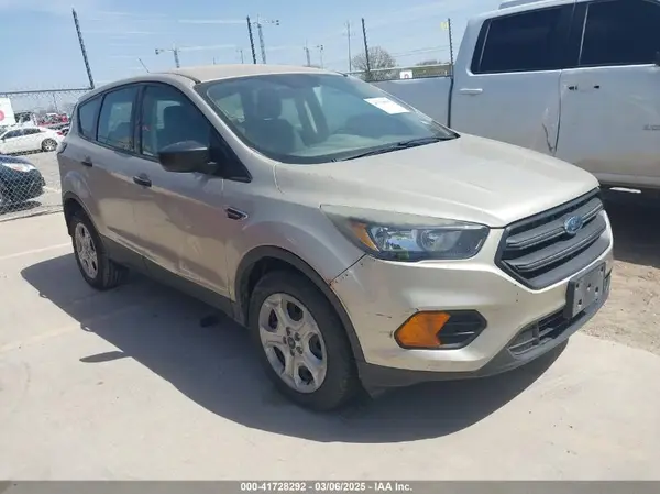 1FMCU0F75JUB72536 2018 FORD ESCAPE - Image 1