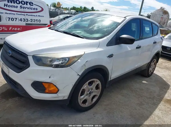1FMCU0F75JUC09746 2018 FORD ESCAPE - Image 2