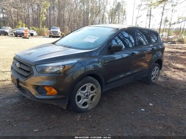 1FMCU0F75JUC77819 2018 FORD ESCAPE - Image 2