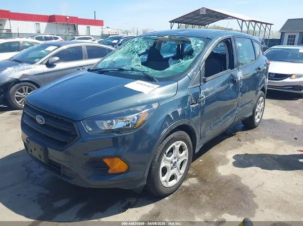 1FMCU0F75KUA68159 2019 FORD ESCAPE - Image 2