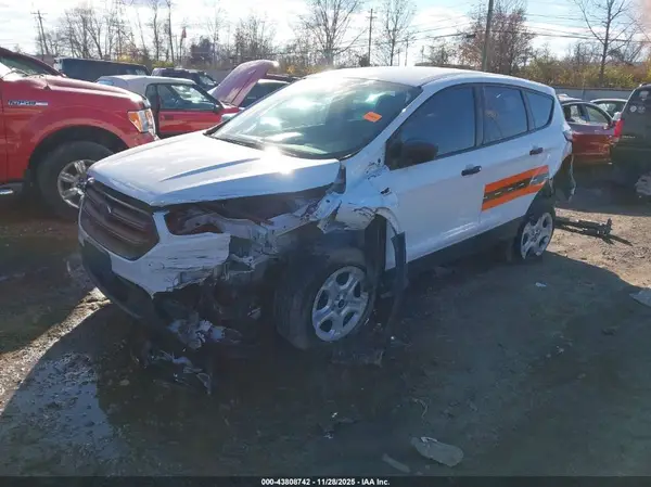 1FMCU0F75KUA69196 2019 FORD ESCAPE - Image 2