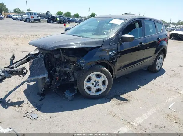 1FMCU0F75KUB63627 2019 FORD ESCAPE - Image 2