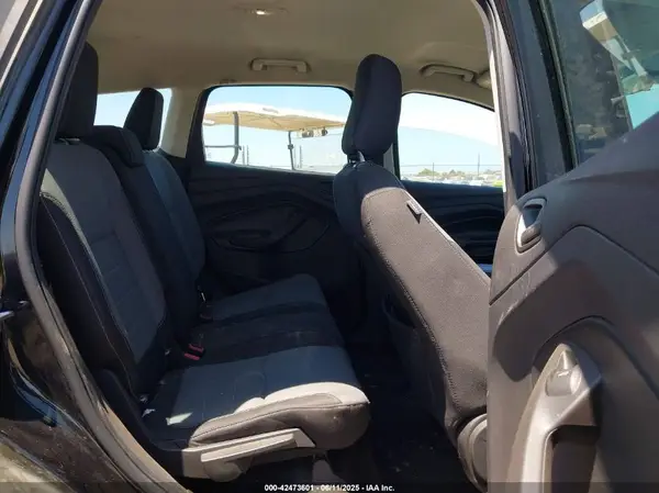 1FMCU0F75KUB63627 2019 FORD ESCAPE - Image 8