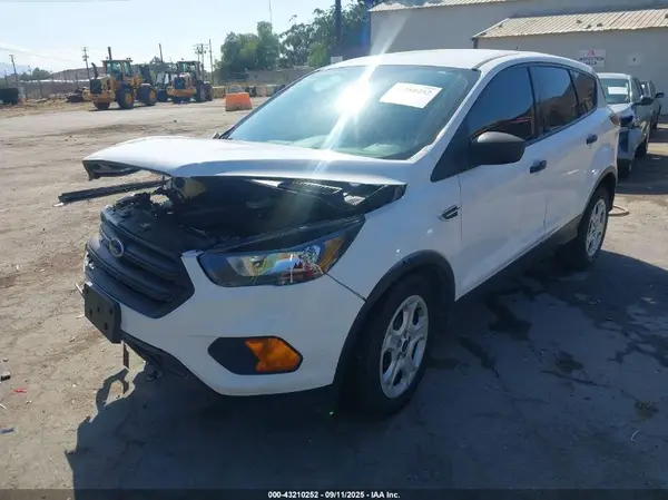 1FMCU0F75KUC54834 2019 FORD ESCAPE - Image 2