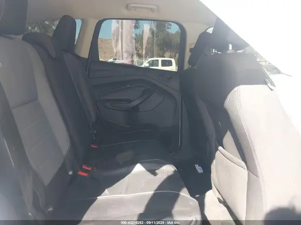 1FMCU0F75KUC54834 2019 FORD ESCAPE - Image 8