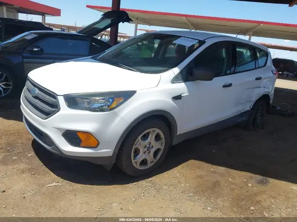 1FMCU0F75KUC55076 2019 FORD ESCAPE - Image 2