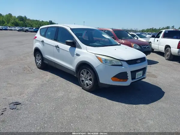 1FMCU0F76GUA13517 2016 FORD ESCAPE - Image 1